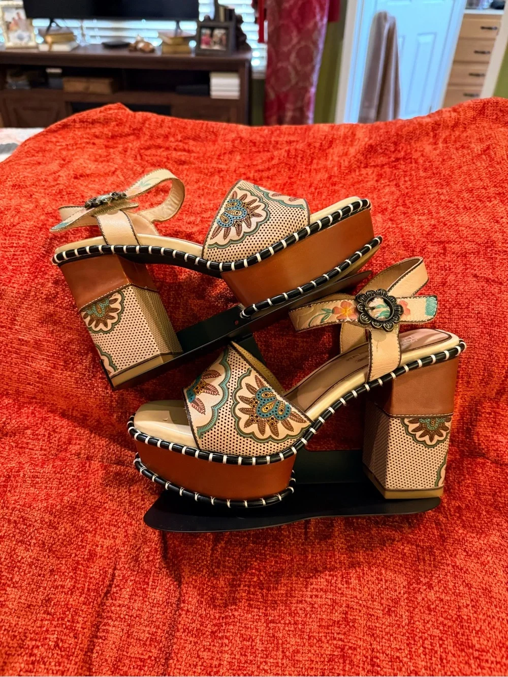 L'ARTISTE Beige Platform Slingbacks with Teal & Tan Floral Hand Painted Leather